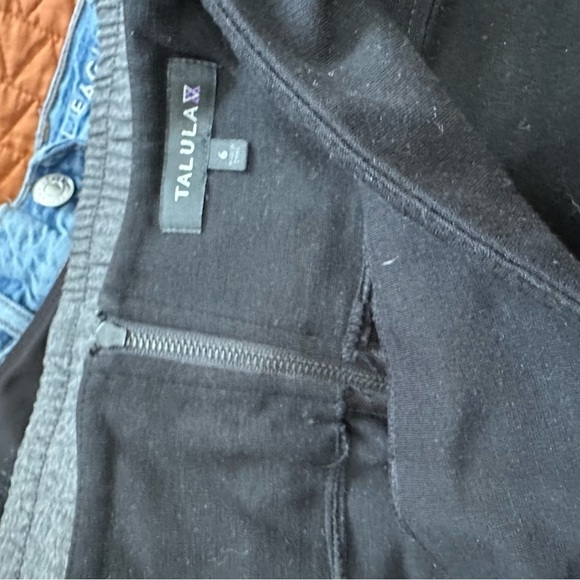 Aritzia talula women’s black bandage mini skirt size 6 ponte Knit zip back - Picture 2 of 3